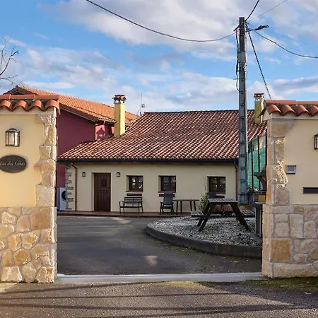 Casa De Pueblo Adosada, En La Zona Rural De Gijon.