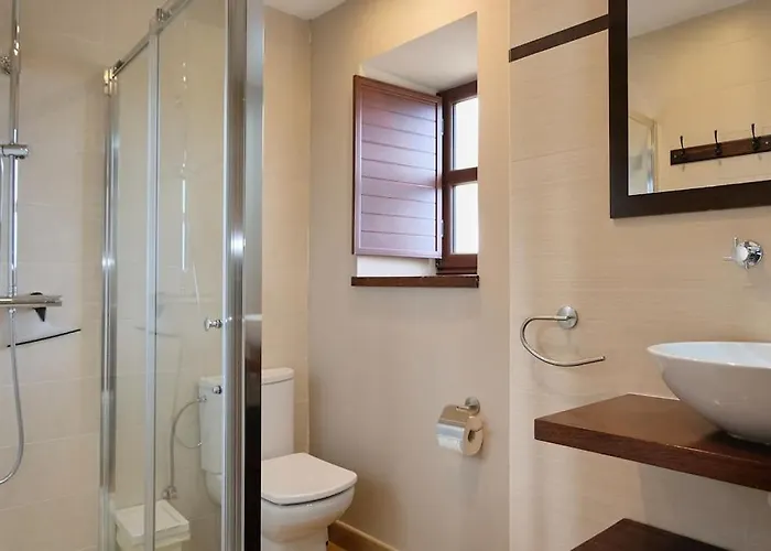 Casa De Pueblo Adosada, En La Zona Rural De Gijon. Nyaraló Gijón